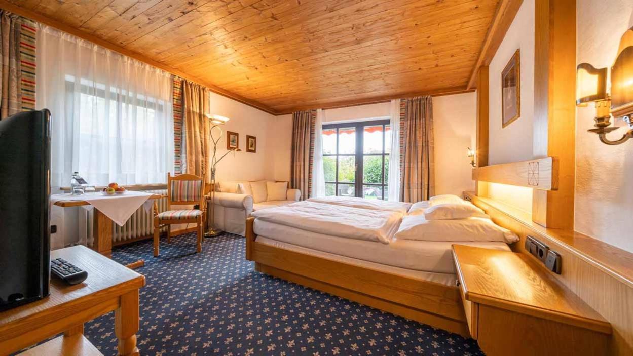Hotel Alpina Hagnau Eksteriør bilde
