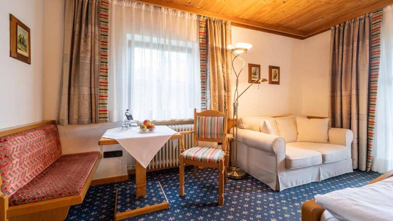 Hotel Alpina Hagnau Eksteriør bilde