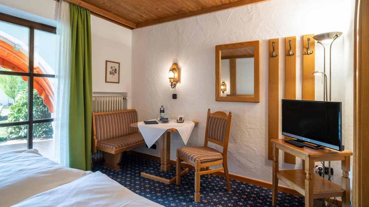 Hotel Alpina Hagnau Eksteriør bilde