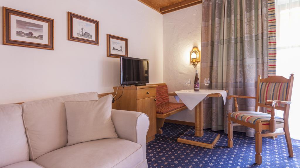 Hotel Alpina Hagnau Eksteriør bilde