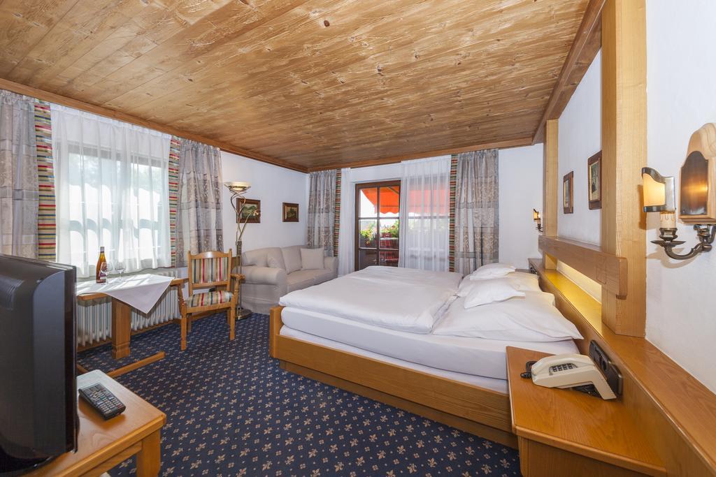Hotel Alpina Hagnau Eksteriør bilde