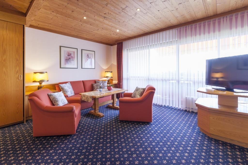 Hotel Alpina Hagnau Eksteriør bilde